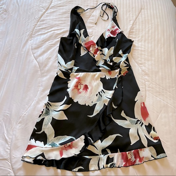 DYNAMITE Satin Dress - Picture 2 of 4